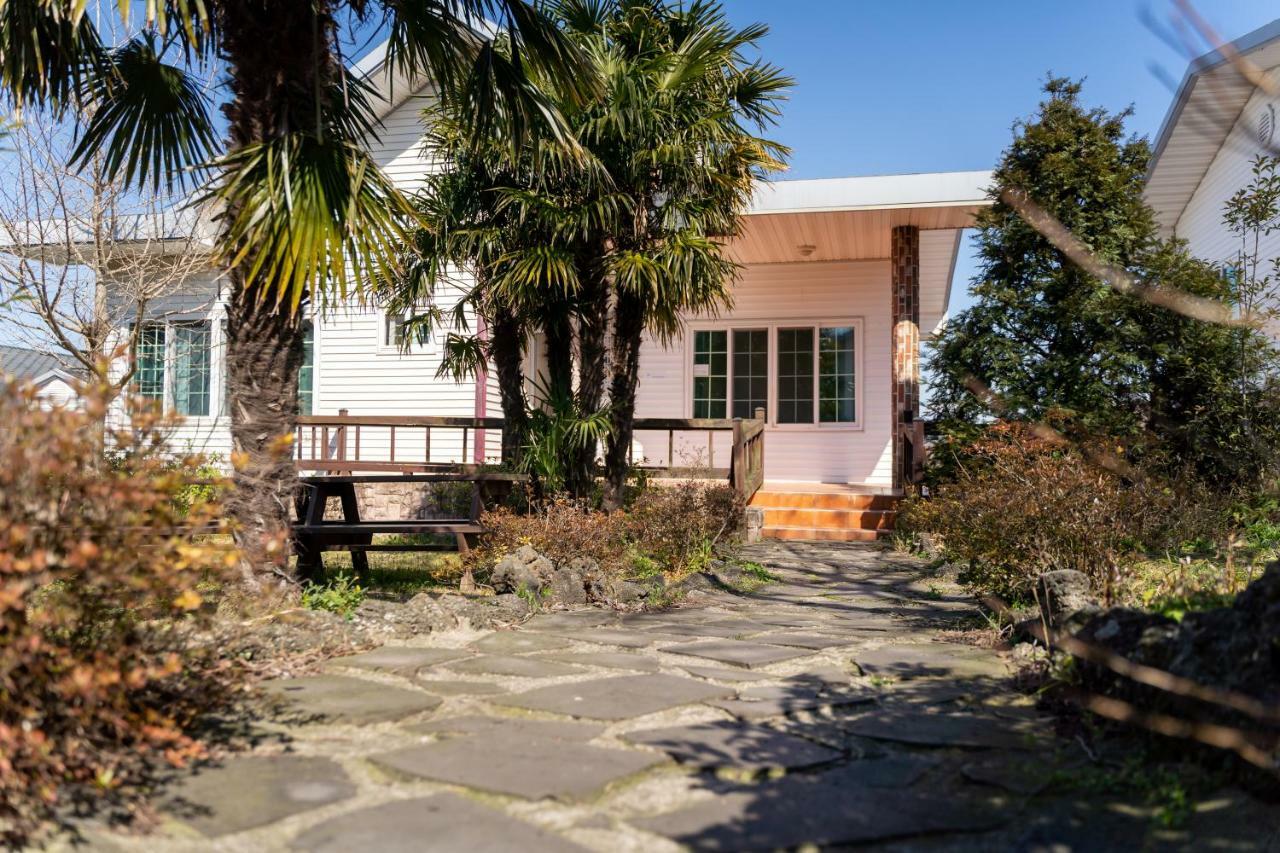 Joyville Resort Чеджудо Экстерьер фото